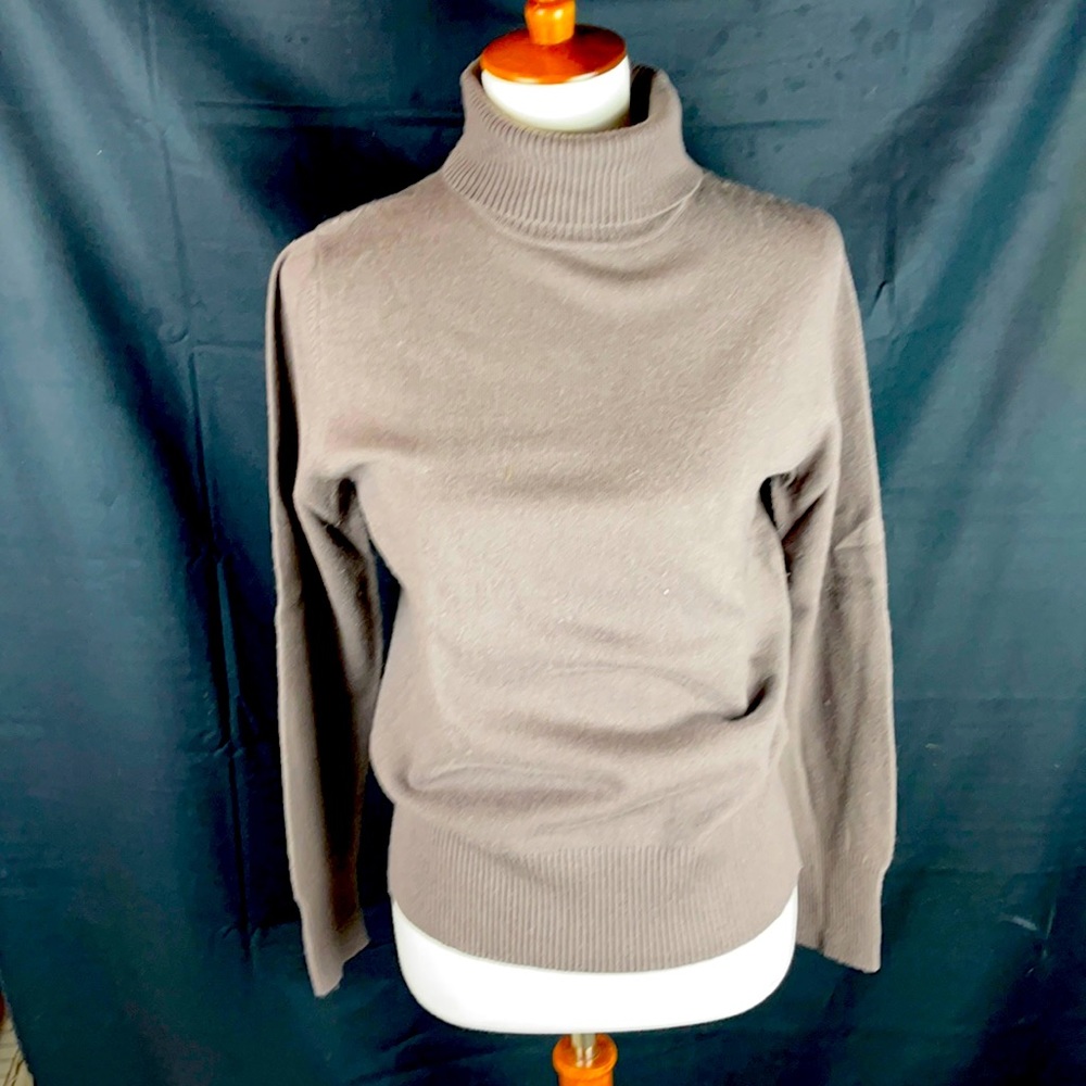 Pure Collection turtle neck sweater